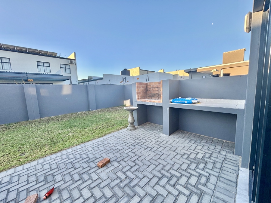 4 Bedroom Property for Sale in Sandown Western Cape